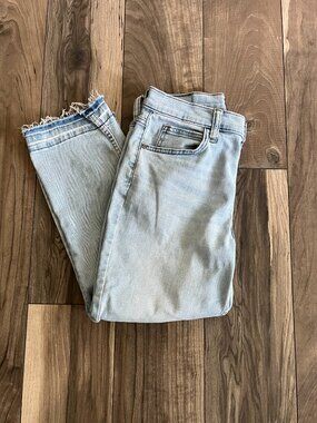 Lee Capri Jeans with raw edge
